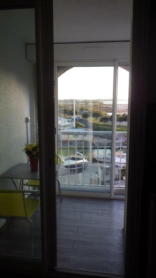 Jolis Studios Vue Sur Mer Port, Etangs Et Canaux Residence Rivercity 카르농 플라주 외부 사진